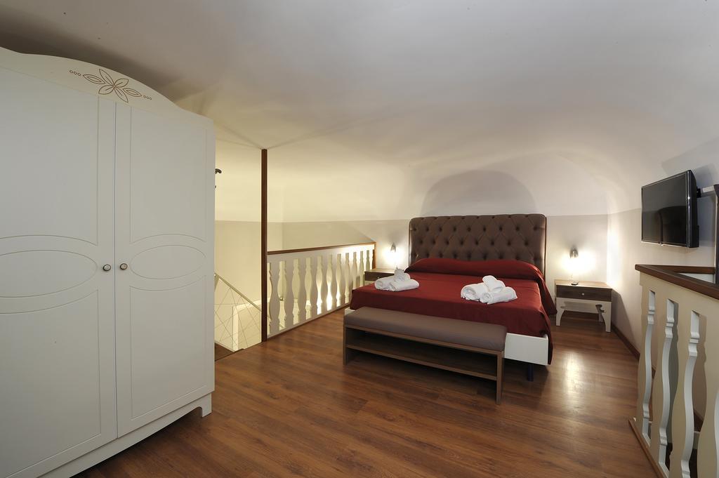 Palazzo Massari Hotel Lecce Ngoại thất bức ảnh